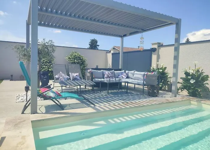 La Villa D\'A-Mours